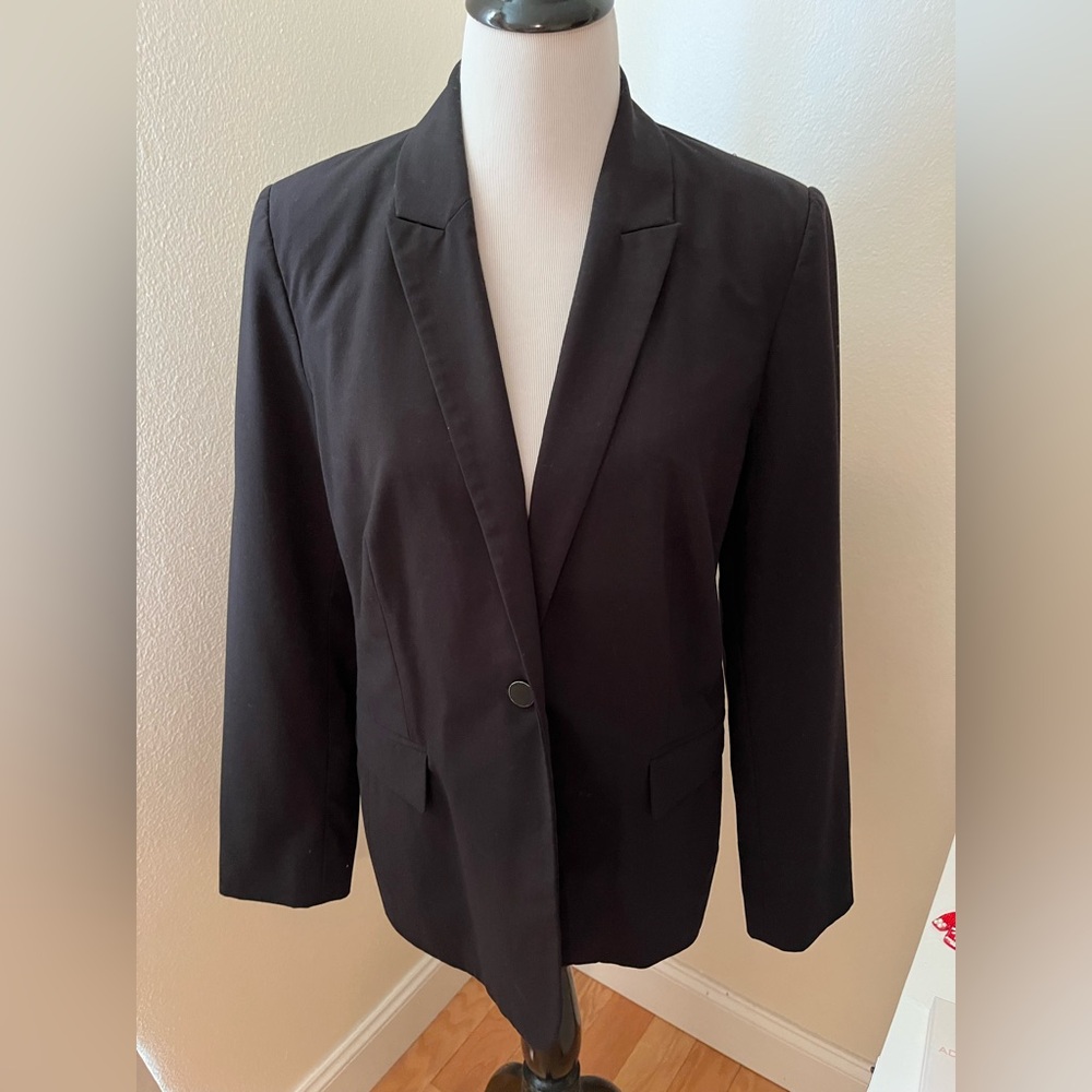 ✨✨Staple Item!! Misses Calvin Klein Stretch Blazer✨✨